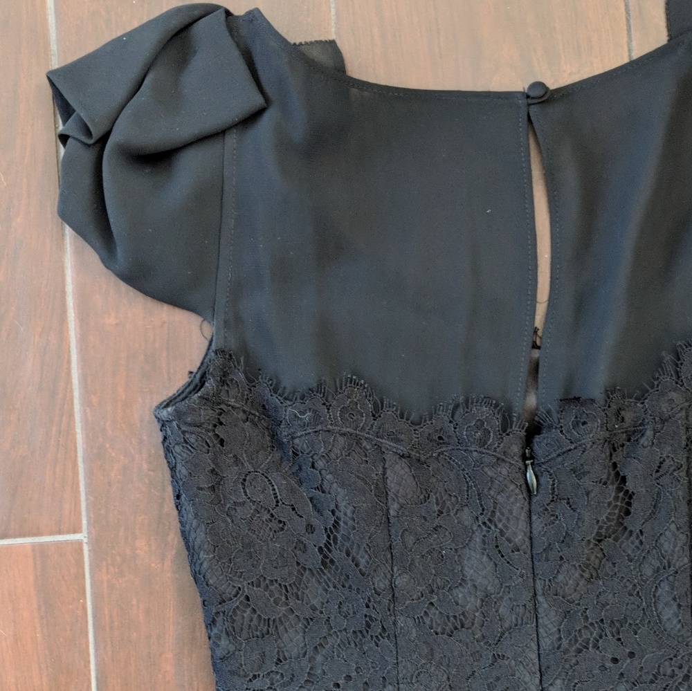 Gorgeous little black dress